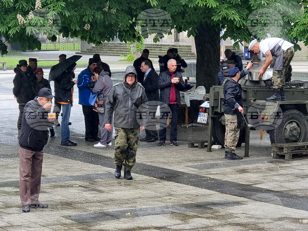 Плевен - военнослужещи - празник