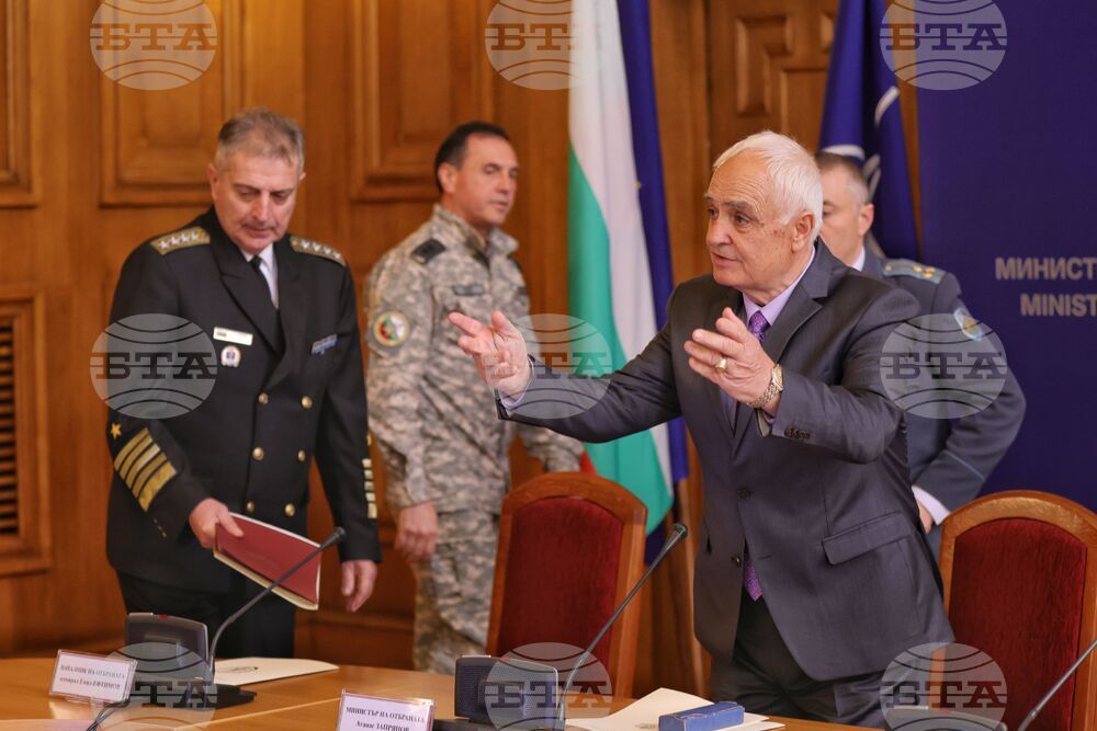 Министерство на отбраната - командири на българските военни контингенти - видеоконферентна връзка