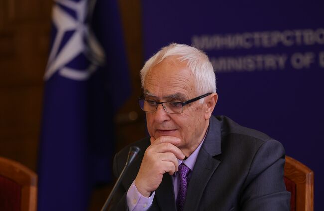 Атанас Запрянов: Достойното участие на българските военнослужещи в мисии на НАТО и ЕС направи България желан партньор за подготовки и учения