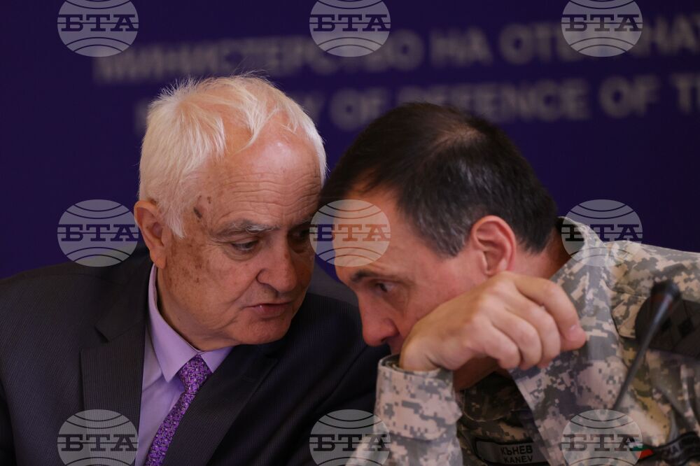 Министерство на отбраната - командири на българските военни контингенти - видеоконферентна връзка