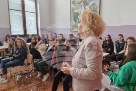 Разград - гимназия - открит урок - празник