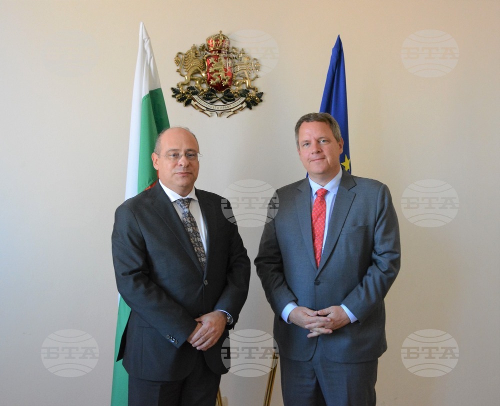Caretaker Labour Minister Lazarov Confers with World Bank Resident Representative for Bulgaria, Czechia and Slovakia Melgaard