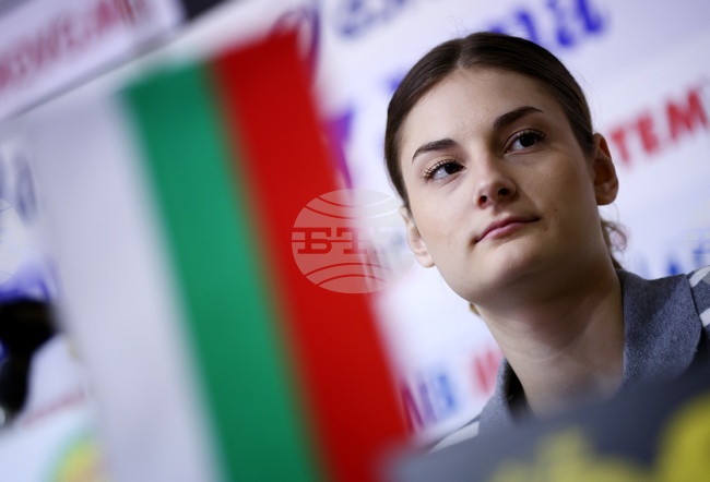 Емма Нейкова се класира 42-ра в турнира на сабя за девойки в Бусан