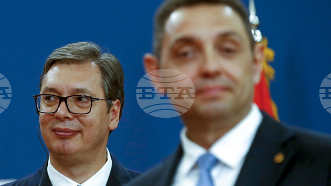 Мнозинството сърби подкрепят решението на Вучич да не присъства на срещата ЕС-Западни Балкани, каза председателят на Надзорния съвет на "Сърбиягаз" Александър Вулин 