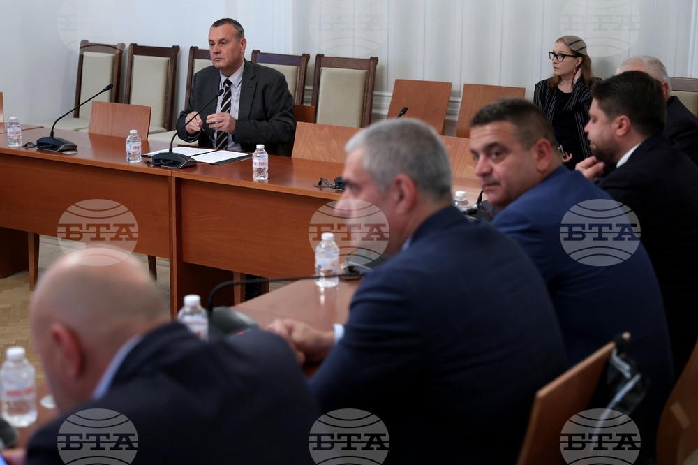 Парламент - Комисия по отбрана - заседание