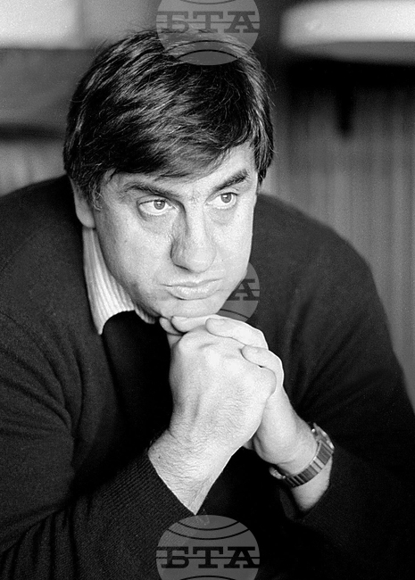 Станислав Стратиев - писател и драматург