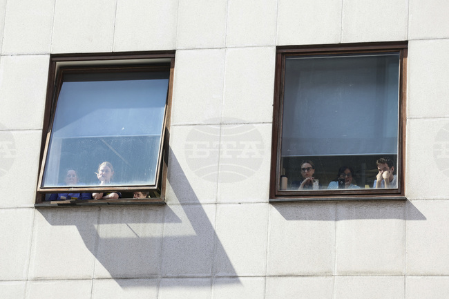 Около 150 души бяха евакуирани от лондонска болница заради сигнали за химическо замърсяване