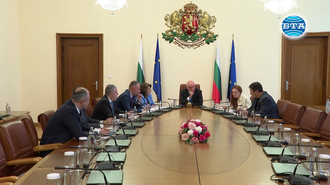 Служебният премиер Димитър Главчев обсъди подготовката на изборите с представители на четири министерства