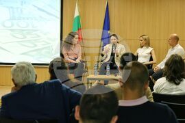 Дом на Европа - кръгла маса на тема "България и еврозоната: анализ на ключови фактори"
