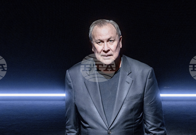 Отиде си режисьорът Робърт Уилсън 