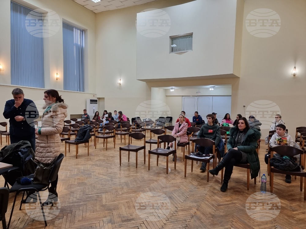 В Кюстендил започна младежки проект, насочен срещу половото насилие сред учениците