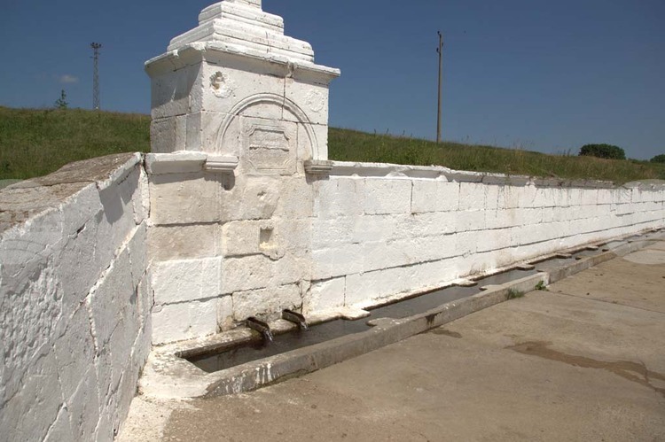 БТА Възстановяват всички селски чешми в община Главиница