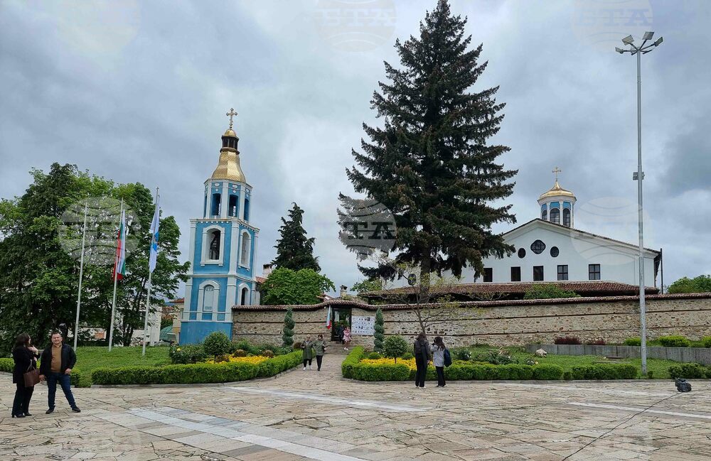 Панагюрище - храм „Св. Въведение Богородично”