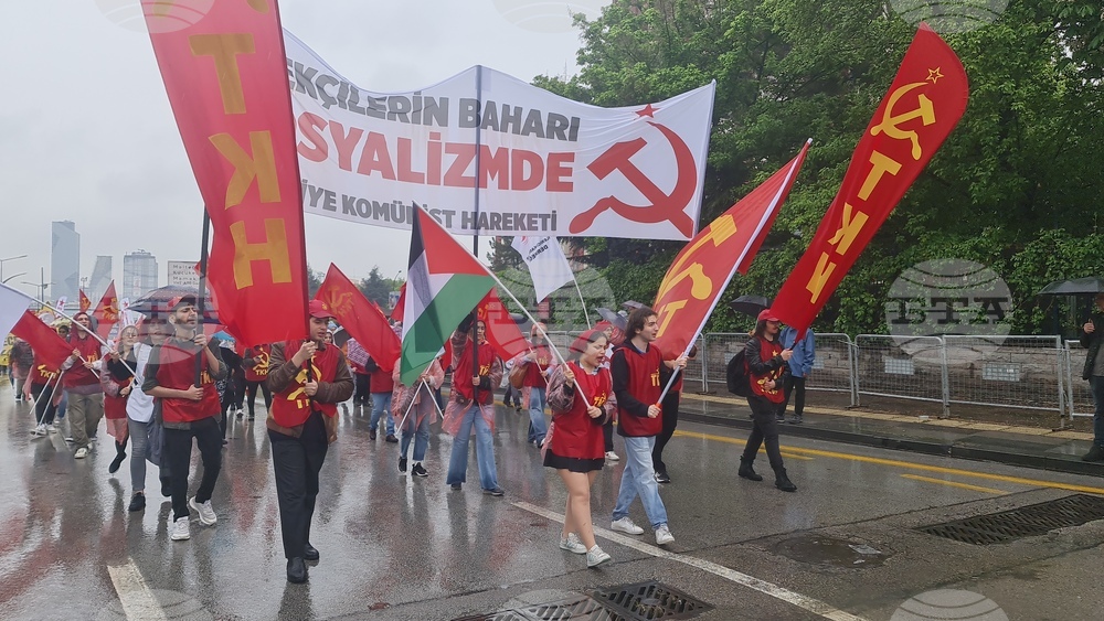 Турция - Ден на труда - шествие