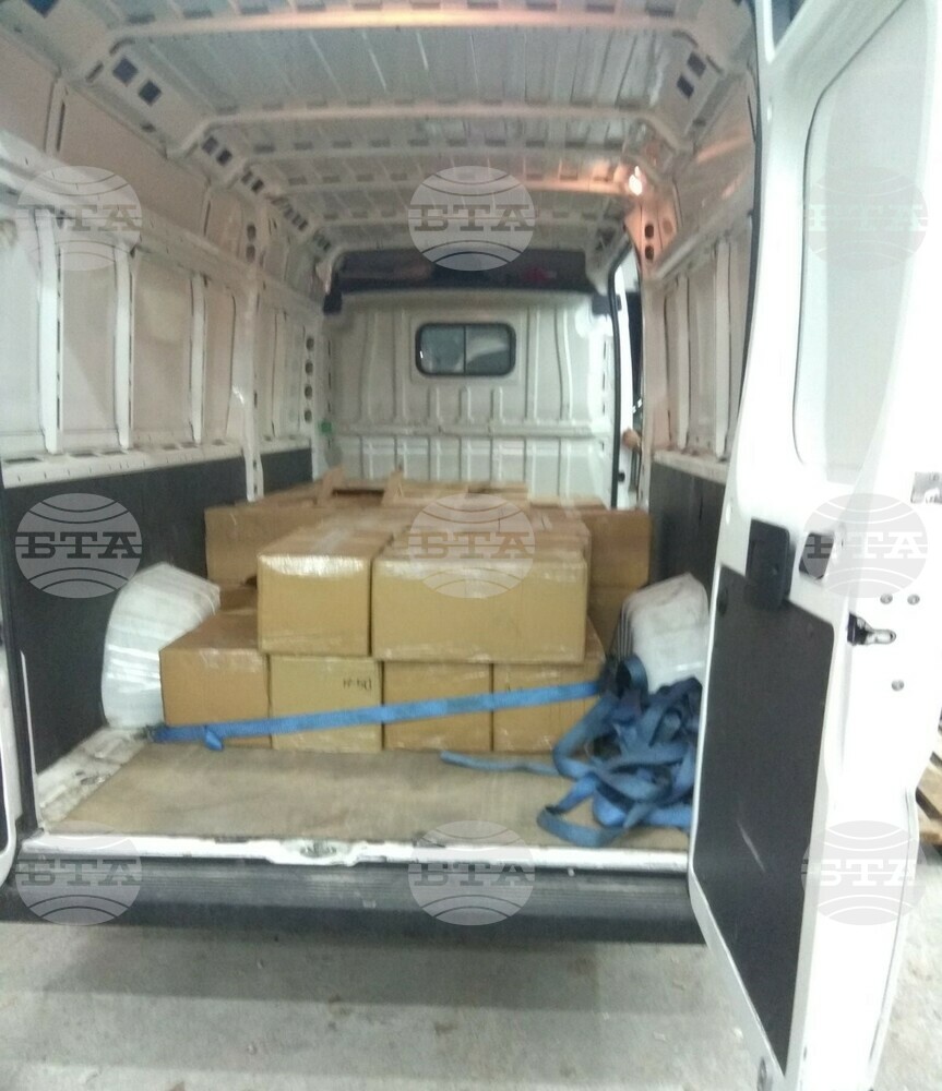 Митнически служители задържаха 21 690 парфюма при проверка в района на Дунав мост 2