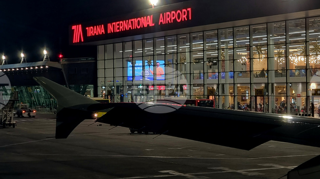  "Търкиш еърлайнс" продава всичките си акции в "Еър Албания"