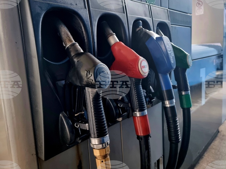 Illegal Fuel Sales Cost State over BGN 550 Mln, Industry Calls for Tighter Controls