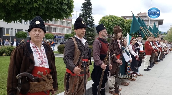 С литийно шествие в Панагюрище започнаха тържествата по повод 148 години от избухването на Априлското въстание