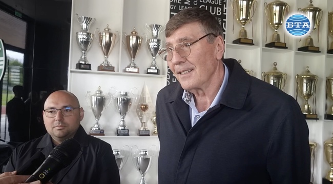 Училищният спорт, заедно с клубовете са тези, които формират бъдещите ни шампиони, каза в Разград министърът на младежта и спорта Георги Глушков