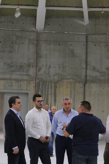 „Продължаваме промяната“ осветли  фрапиращи нередности при  строителството на “Арена Бургас”