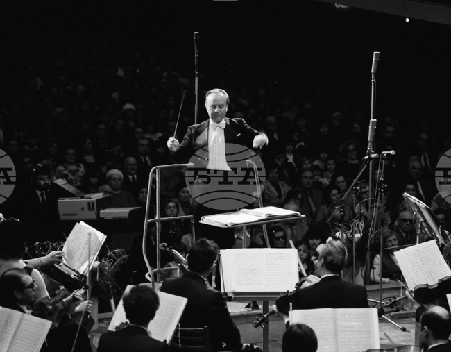 Васил Казанджиев - диригент