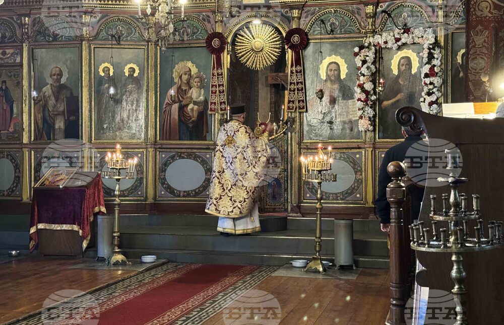 Казанлък - Велики Четвъртък - литургия