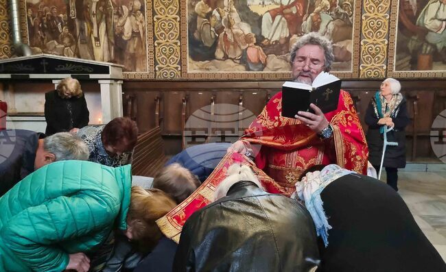 Търговище - Велики четвъртък - литургия 