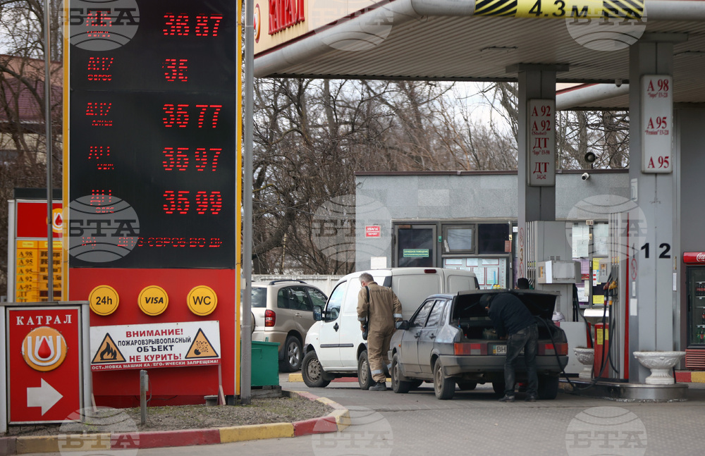 Украйна - бензиностанция