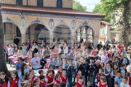 Пловдив - Велики четвъртък - боядисване на яйца