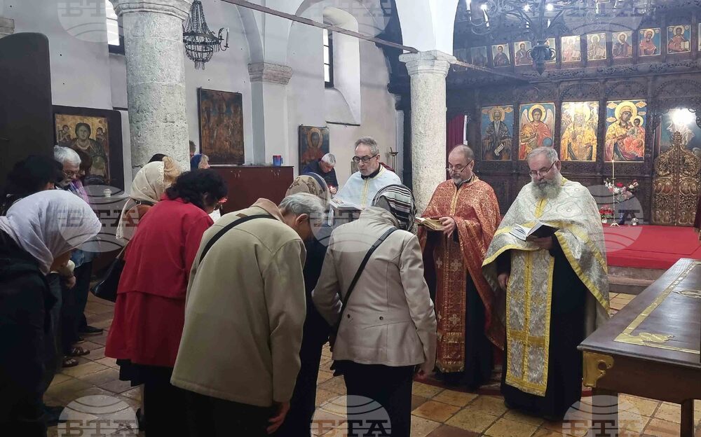 Плевен - Велики четвъртък - литургия