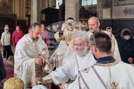 Стара Загора - катедрален храм "Св. Николай Мирликийски Чудотворец" - литургия