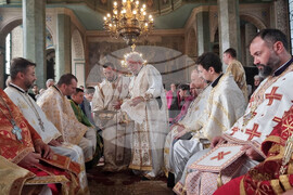 Стара Загора - катедрален храм "Св. Николай Мирликийски Чудотворец" - литургия