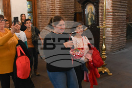 Боядисване на великденски яйца