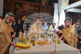 Ловеч - Велики четвъртък - литургия