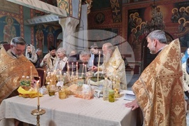 Ловеч - Велики четвъртък - литургия