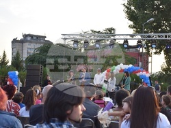 Кметът Илко Стоянов, посланик Н. Пр. Херо Мустафа и д-р Дейвид Еванс поставиха началото на Първи Американски музикален фестивал в Благоевград