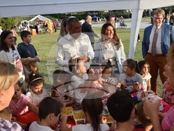 Кметът Илко Стоянов, посланик Н. Пр. Херо Мустафа и д-р Дейвид Еванс поставиха началото на Първи Американски музикален фестивал в Благоевград