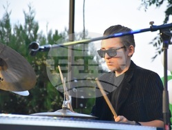 Кметът Илко Стоянов, посланик Н. Пр. Херо Мустафа и д-р Дейвид Еванс поставиха началото на Първи Американски музикален фестивал в Благоевград