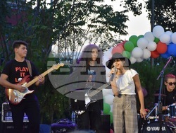 Кметът Илко Стоянов, посланик Н. Пр. Херо Мустафа и д-р Дейвид Еванс поставиха началото на Първи Американски музикален фестивал в Благоевград