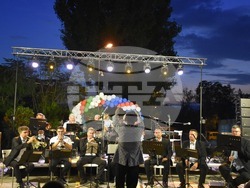 Кметът Илко Стоянов, посланик Н. Пр. Херо Мустафа и д-р Дейвид Еванс поставиха началото на Първи Американски музикален фестивал в Благоевград