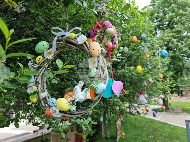 Работилница за „писани яйца“ и фотоконкурс за най-добра великденска украса организират в Елхово