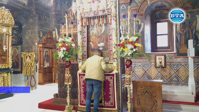 Призив за любов, разбирателство, повече търпение, братолюбие, взаимност и грижа отправи архимандрит Стефан от Троянския манастир