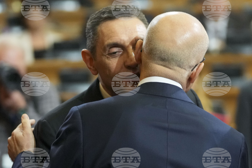 Американското правителство не играе роля в учредяването на новото сръбско правителство, позицията ни спрямо санкционираните министри е добре известна