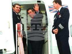 Принц Чарлз - отпътуване