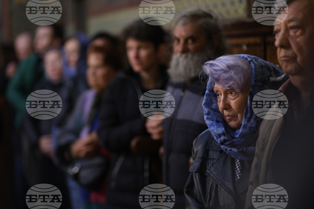 Велики петък - служба