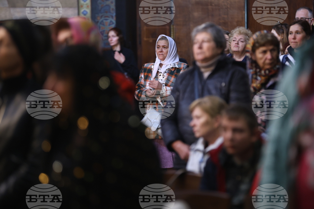 Велики петък - служба