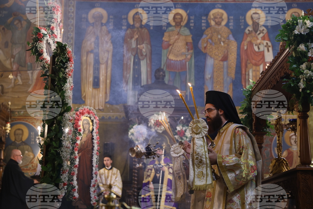 Велики петък - служба