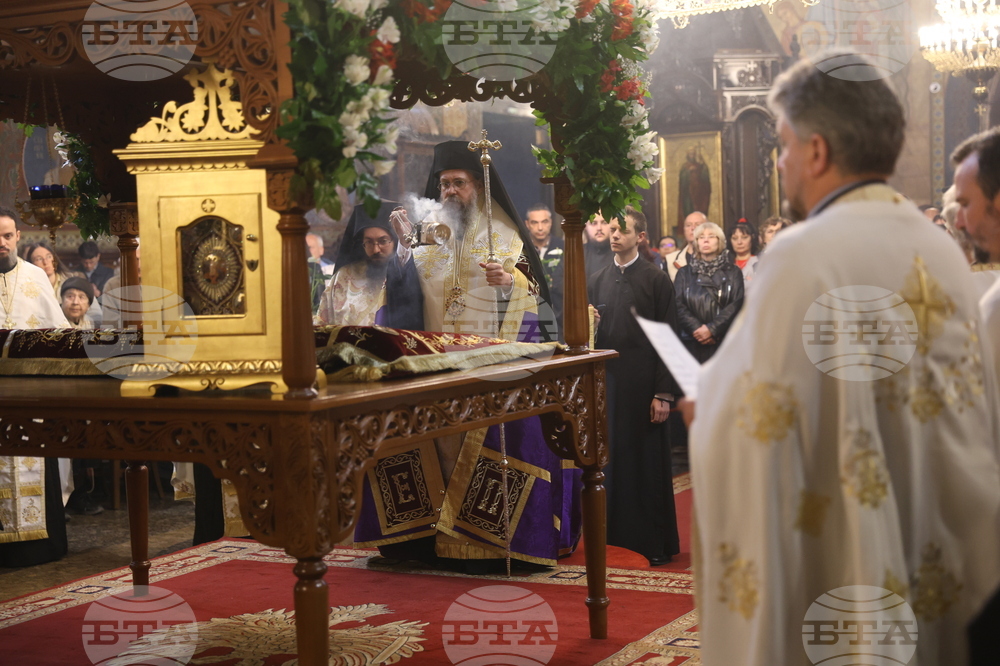 Велики петък - служба