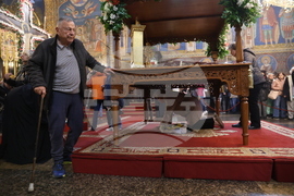 Велики петък - служба - Плащаница