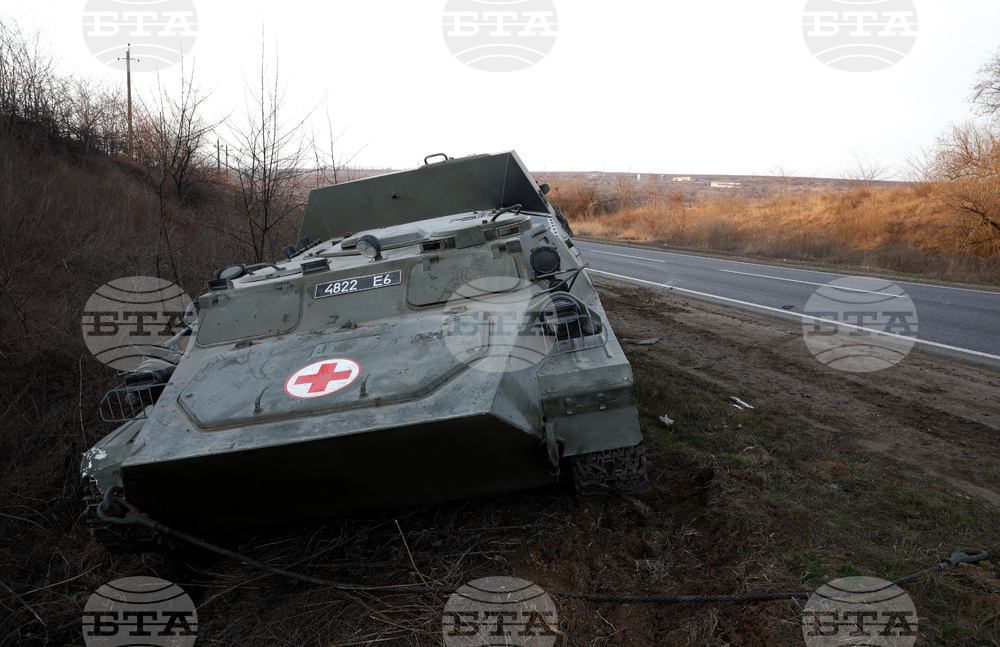 Украйна - бронирана верижна машина